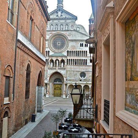 Hotel Duomo Кремона Экстерьер фото